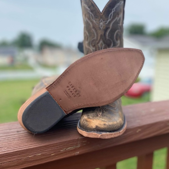 Liberty Black Size 9B Color: Canela - Picture 4 of 7